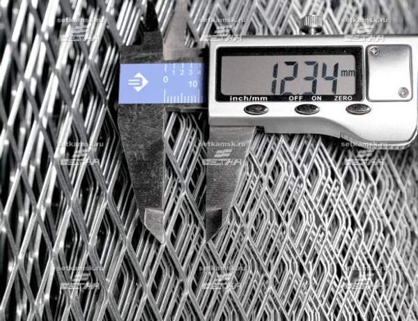 Сетка ЦПВС/ПВЛ ОЦ 30х12, толщ 0,7 шаг 1,5 рулон 1000х5000(мм)