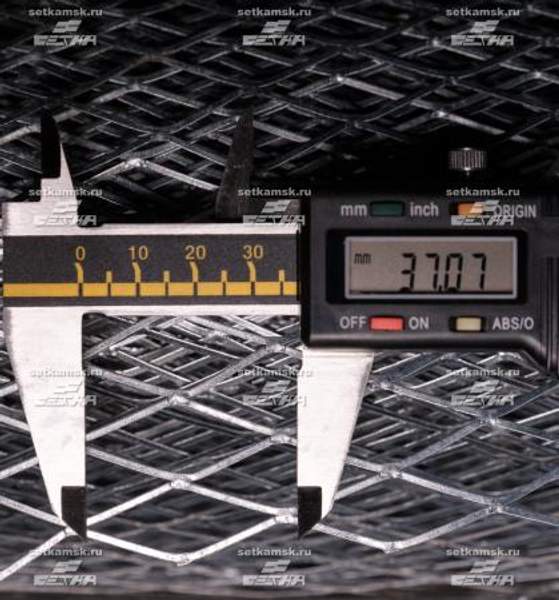 Сетка в картах ЦПВС/ПВЛ ХК лист 37х13, толщ 1,5, шаг 1,5 (мм), 3,125 кв.м.