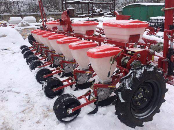 Сеялка УПС-8