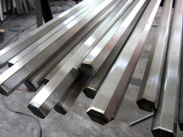 Шестигранник стальной 70 мм ст.35 ГОСТ 2879-88