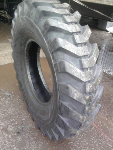 Шина 14.00-24L2(протектор клюшка) на грейдер