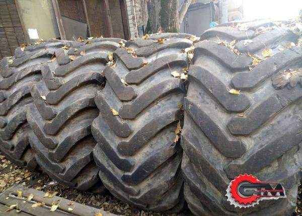 Шины бу 28.1-26R,28.1-25