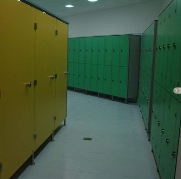 Шкафы локеры секционные для спортивных и промышленных раздевалок, мебель Hpl