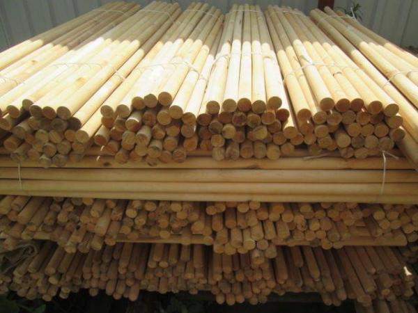 Шканты деревянные круглые, д. 25 мм, L- 1,2 м - 3 сорт