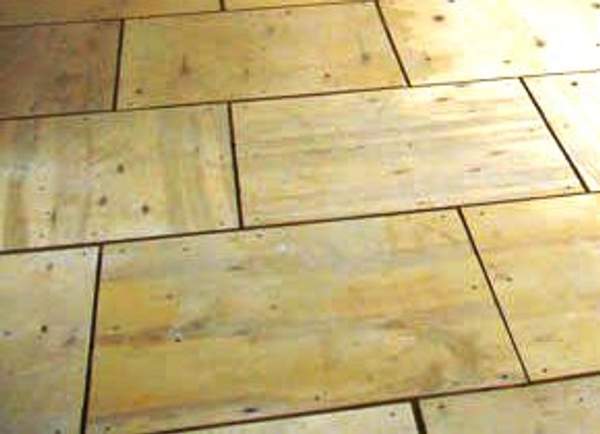 Шлифовка черновых полов из фанеры