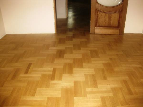 Шлифовка полов и покрытие лаком в три слоя по тарифу "Стандарт"