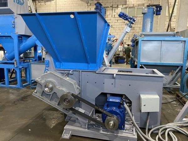 Шредер одновальный PZO SHR 1300 e55