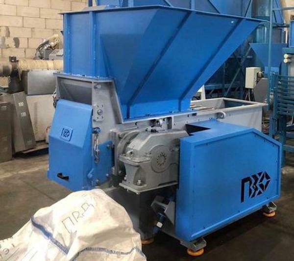 Шредер одновальный PZO SHR 800 n55