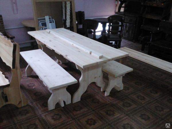 Скамейка из массива деревянная