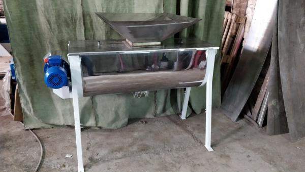 Смеситель горизонтальный для сыпучих продуктов СГО-7,5