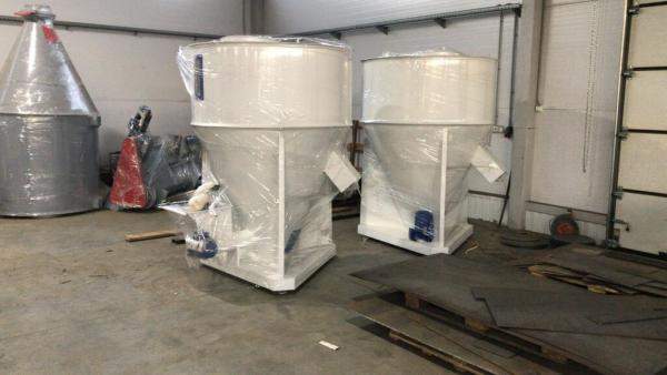 Смеситель вертикальный шнековый СВШ-2,2ш