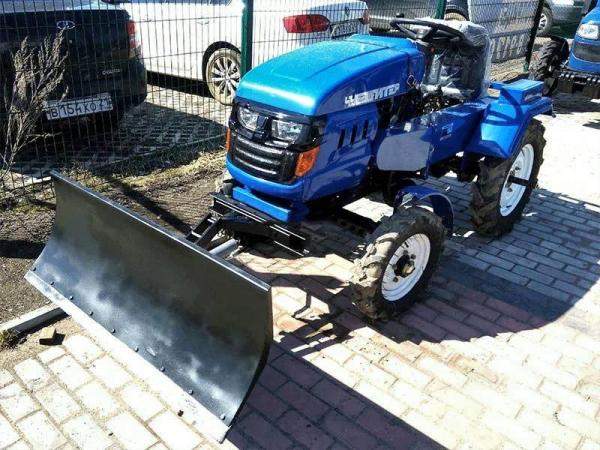 Снегоуборочный отвал для минитрактора