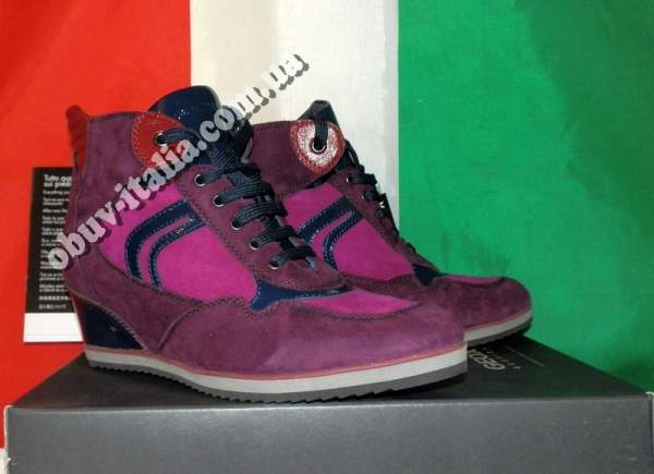 Сникерcы женские замшевые знаменитой фирмы Geox оригинал