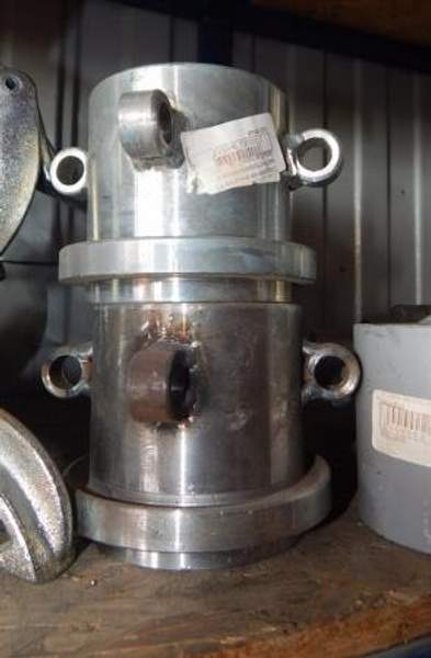 Соединение внешнее 65 мм быстроразъемное с резьбой типа D на смесительный бункер