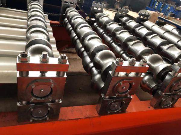 Станок для изготовления модульной металлочерепицы из Китая