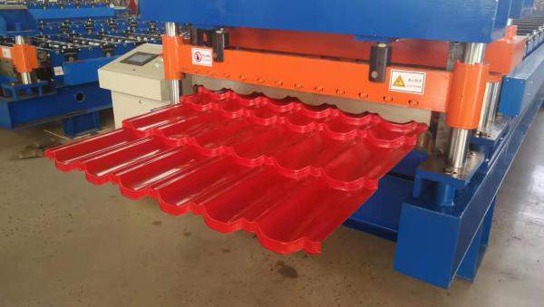 Станок для производства модульной металлочерепицы в Китае