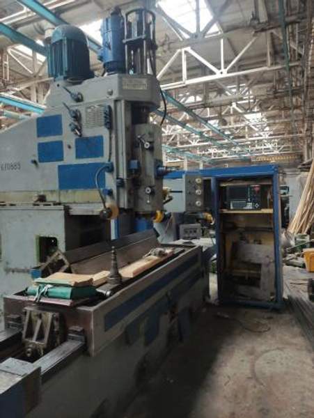 Станок фрезерный ФП-17 с чпу нц 210