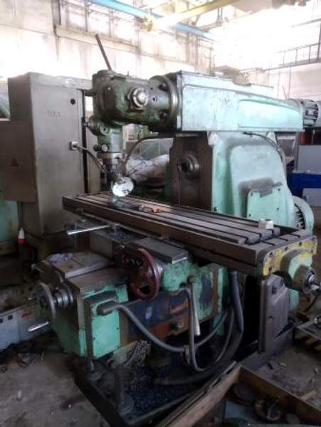 Станок широко универсальный 6М83Ш