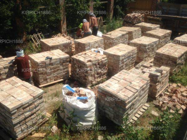 Старый кирпич ручной формовки под лофт (18-19 век)