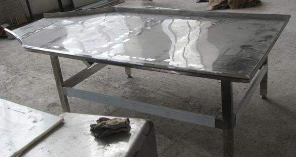 Стол для формовки колбасных изделий и вязки батонов «СФК-01» (комб.)