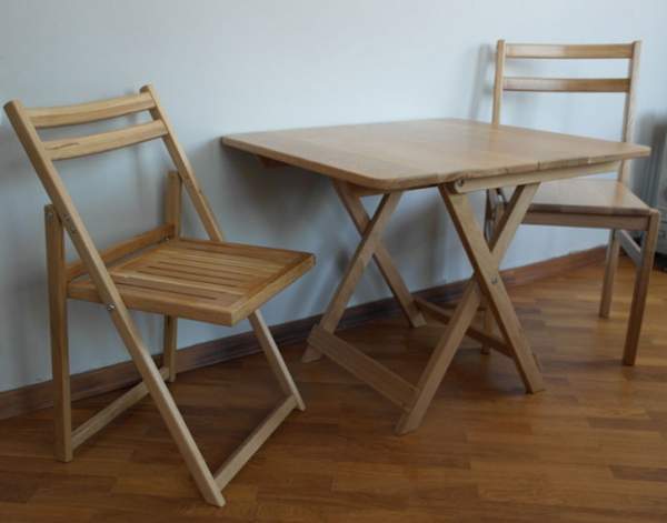Стол из массива складной