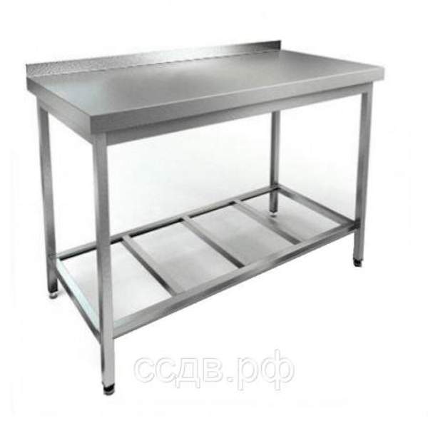 Стол производственный из нержавеющей стали с бортом ,нижняя часть решетка КСР-15/5 Ц1БР