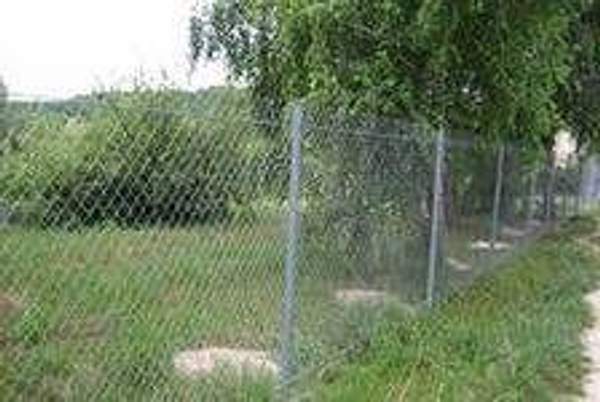 Столб стальной 50х50 мм ( стенка 2,0 мм) высота -3,0м с планками и заглушка