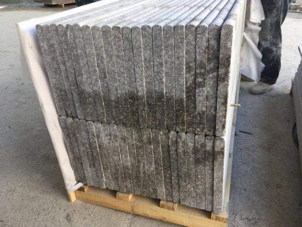Ступени гранитные 1200*320*20.G665 термообработка