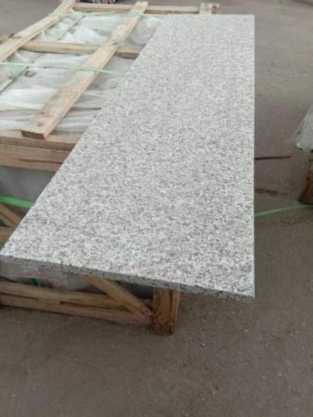 Ступени гранитные 1200х320х20 термообработка