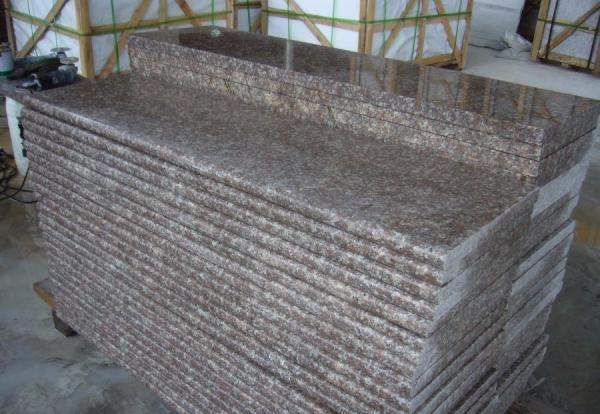 Ступени гранитные 1400*320*20 G664 полировка