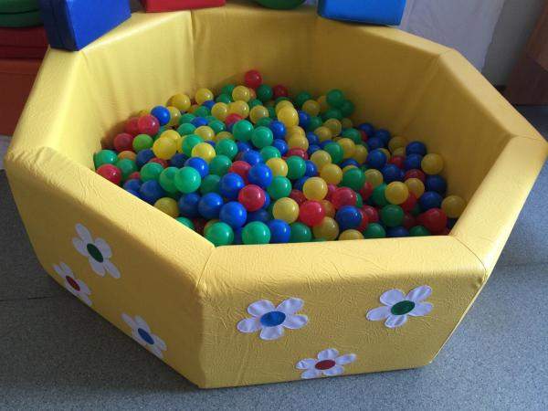 Сухой бассейн с аппликацией