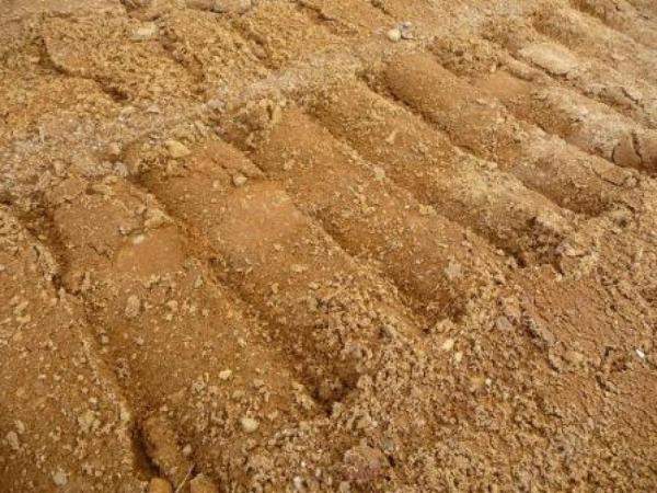 Супесь для ландшафтного дизайна с доставкой на самосвалах