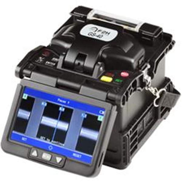 Сварочный аппарат Grandway GS-401 (жесткий кейс, адаптер питания 220;12В, скалыватель, батарея (250 циклов сварки с термоусадкой) сведение волокон по оболочке)