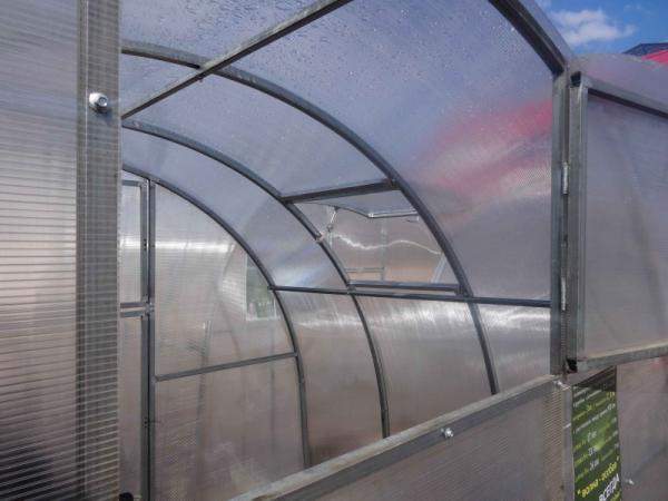 Теплицы из поликарбоната. Труба 20х20 и 40х20. Доставка по всей обл.