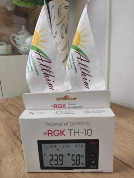 Термогигрометр RGK TH-10 с поверкой
