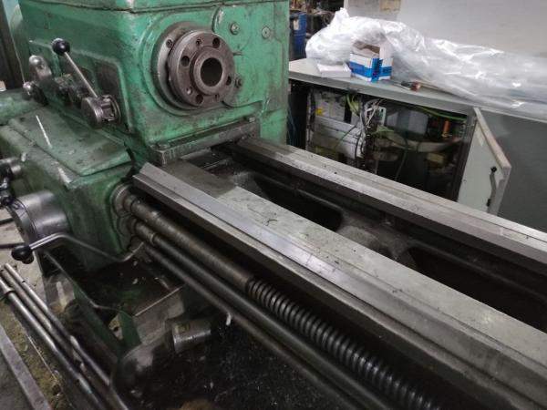 Токарный винторезный станок 1к62