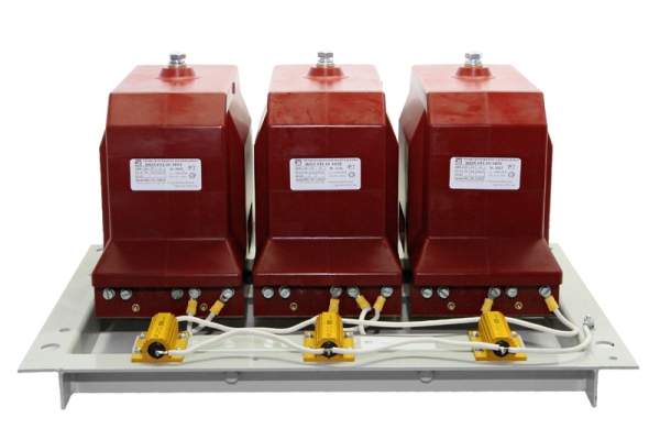Трансформатор напряжения 3хЗНОЛ-6