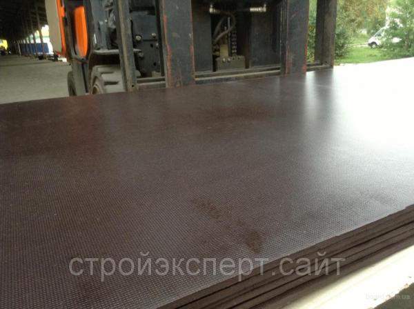 Транспортная фанера, с сеткой 30 мм 2440х1220 мм