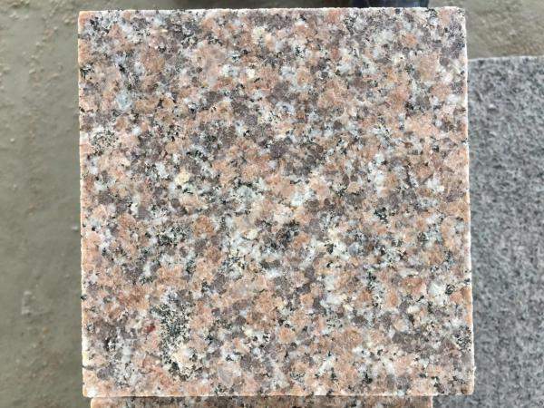 Тротуарная плитка гранитная 600х300х30 верх термообработка