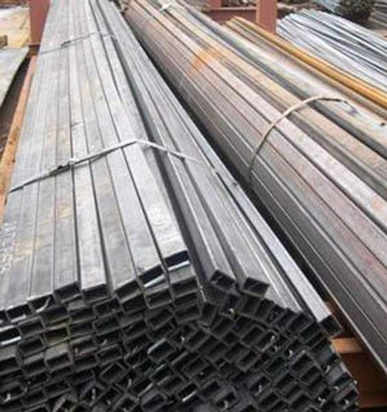 Труба профильная металлическая