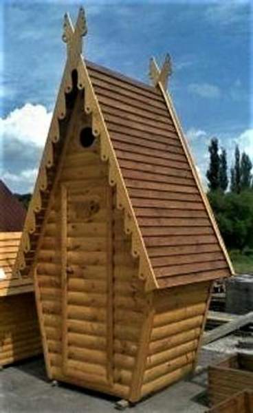 Туалет-теремок из блок-хауса