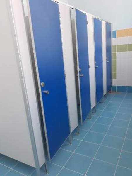 Туалетные кабины из сэндвич-панелей