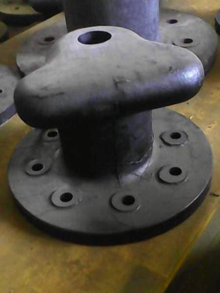 Тумбы швартовые