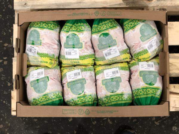 Тушка куриная ЦБ 1 сорт ГОСТ 7 калибр купить оптом в Москве от производителя "ПРИОСКОЛЬЕ"