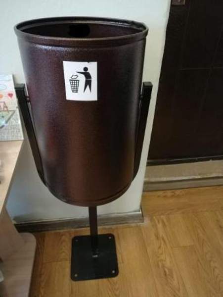 Уличная металлическая урна Кубок цвет на выбор