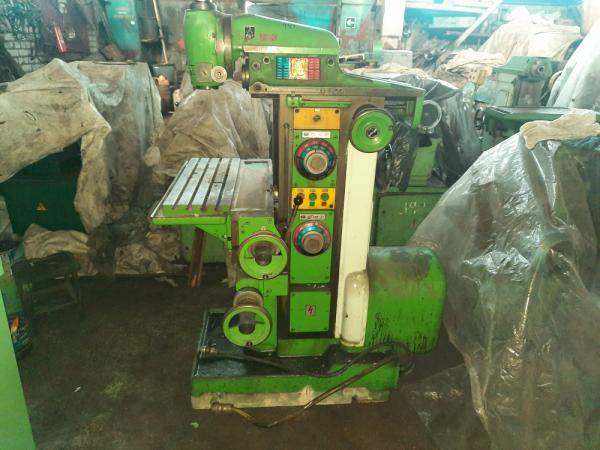 Универсальный фрезерный станок ALG-100Е