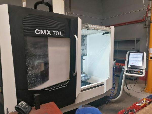 Универсальный пятикоординатный обрабатывающий центр DMG CMX 70 U.