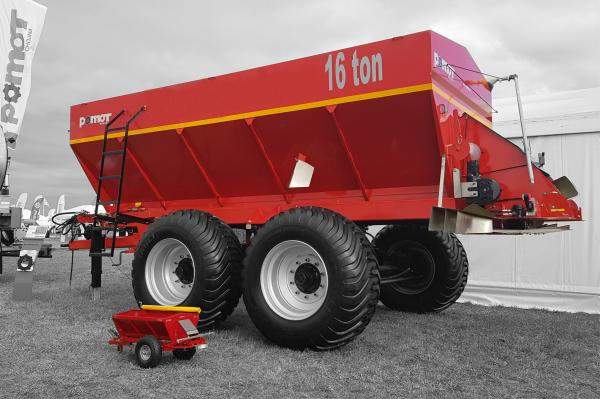 Универсальный разбрасыватель UPR 16