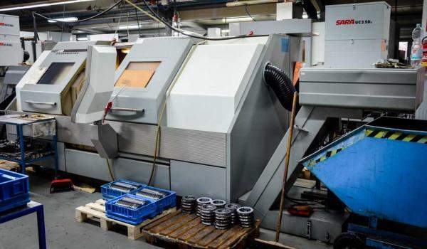 Универсальный токарный станок GILDEMEISTER NEF 600