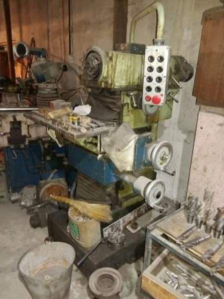 Универсально-фрезерный 6Б75ВФ1